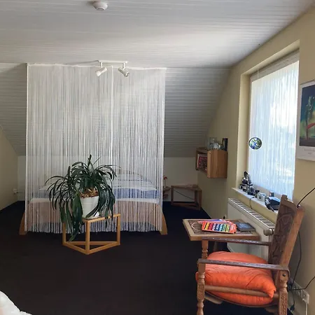 Helles Mit Balkon In Ruhiger Lage Apartamento